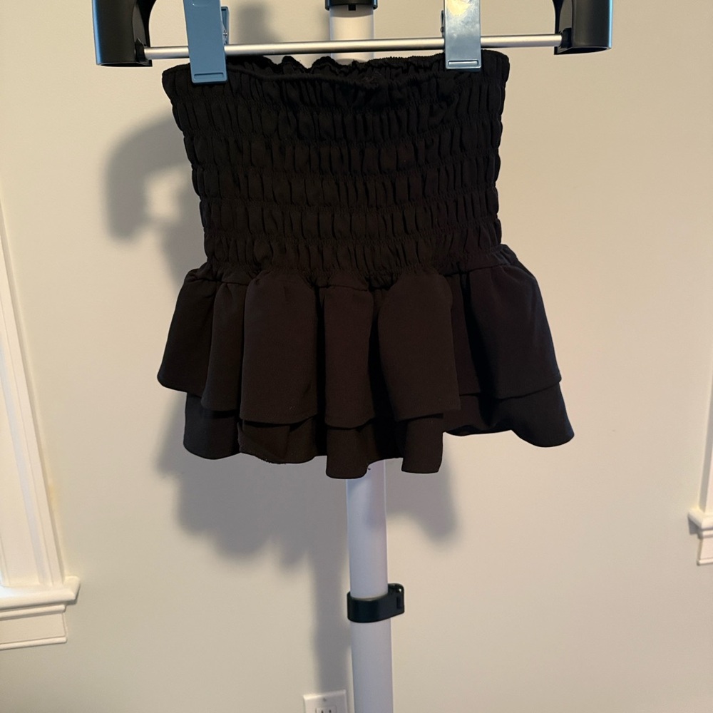 Black Ruffled skirt - Picture 2 of 3